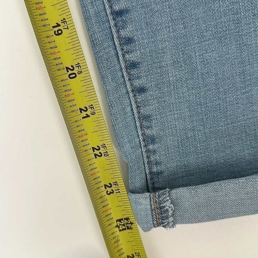 Levi's Light Wash Boyfriend Jean Size 16 NWT - Picture 11 of 12